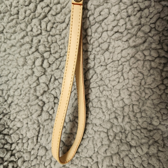 Dooney & Bourke Brown Wristlet - Picture 4 of 6